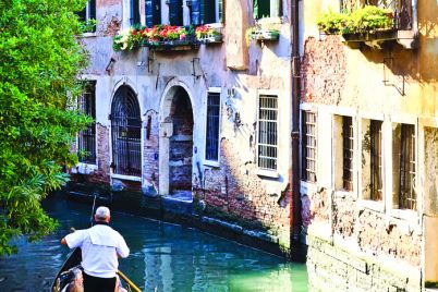 Venice-Canals-61424278.jpg